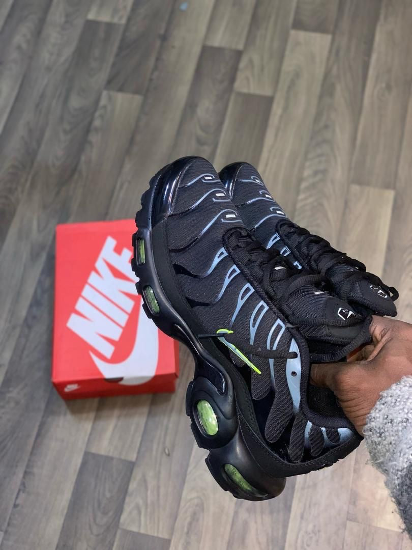 NIKE TN