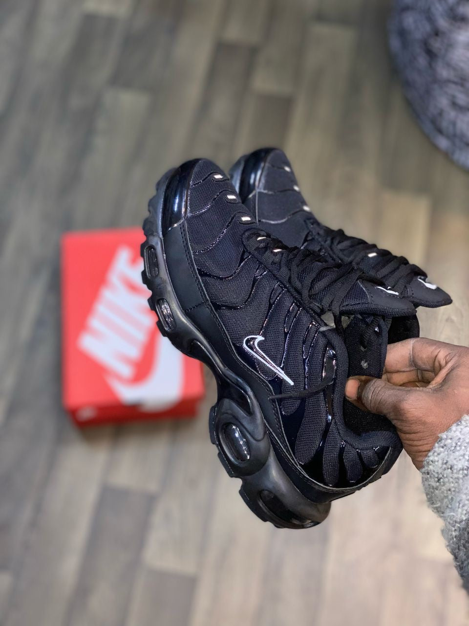 NIKE TN